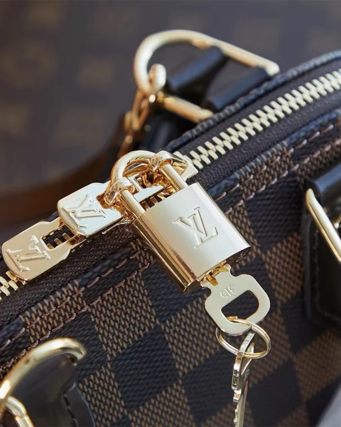REBCE Louis Vuitton Alma BB - Chic and Compact