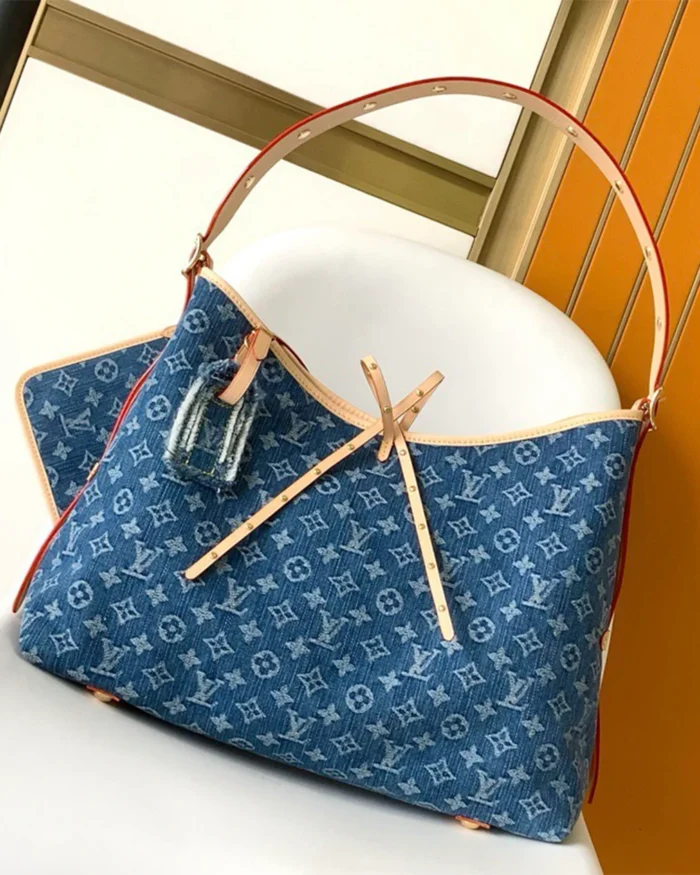 REBCE Louis Vuitton CARRYALL Medium Handbag