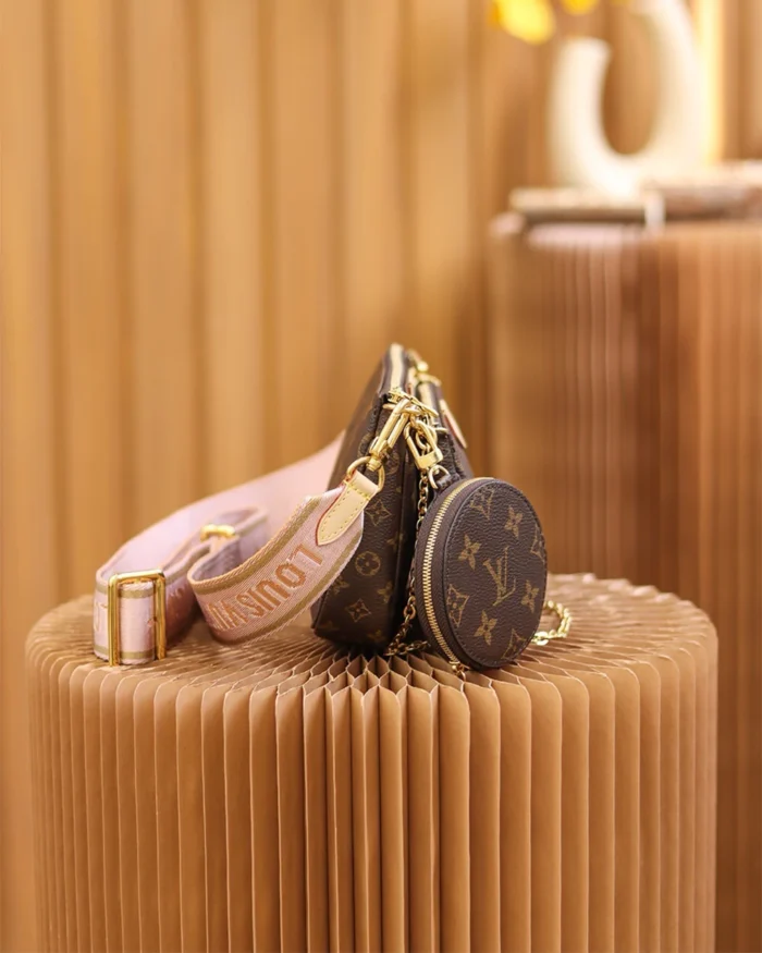 REBCE Louis Vuitton Multi Pochette Accessories Bags