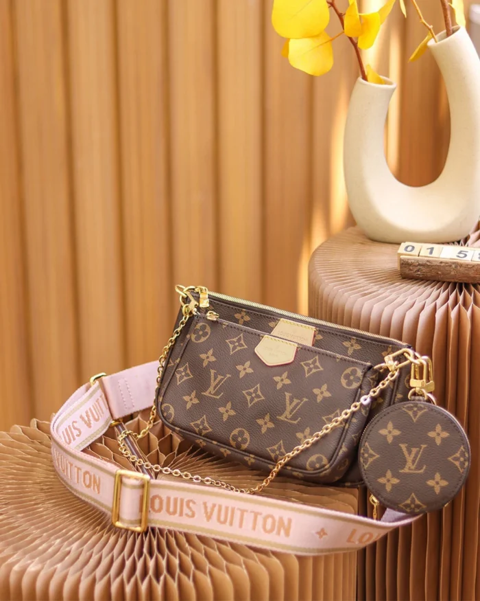 REBCE Louis Vuitton Multi Pochette Accessories Bags