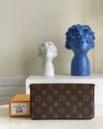 Louis Vuitton Pochette REBCE Felicie chain bag classic Monogram style