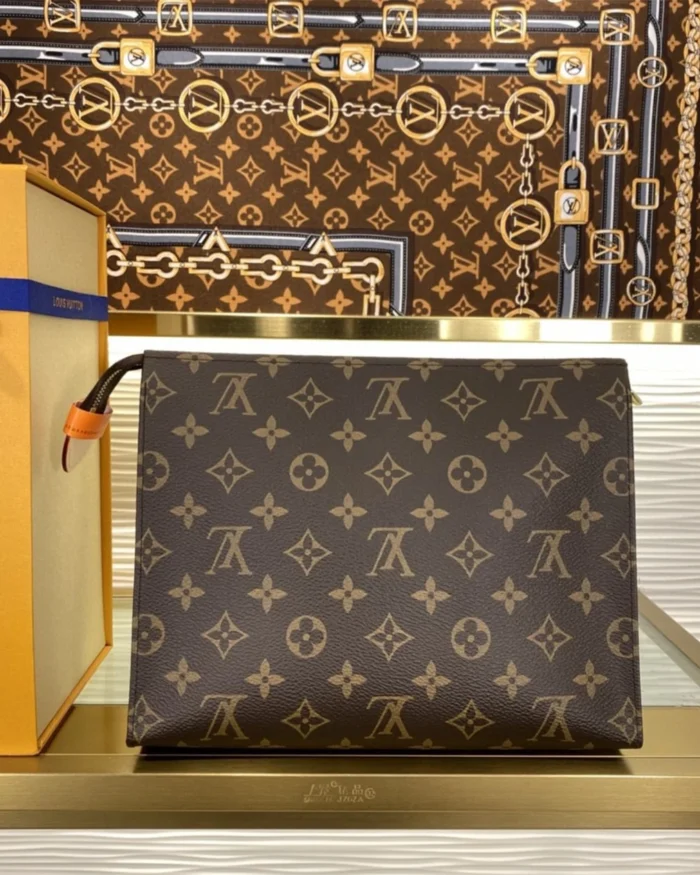 REBCE Louis Vuitton Toiletry Pouch On Chain Handbag