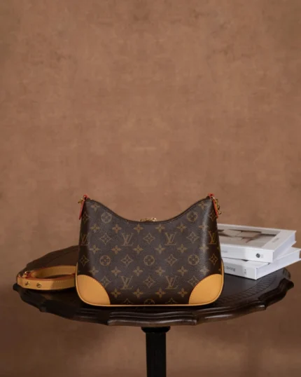 Rebce Louis Vuitton BOULOGNE handbags
