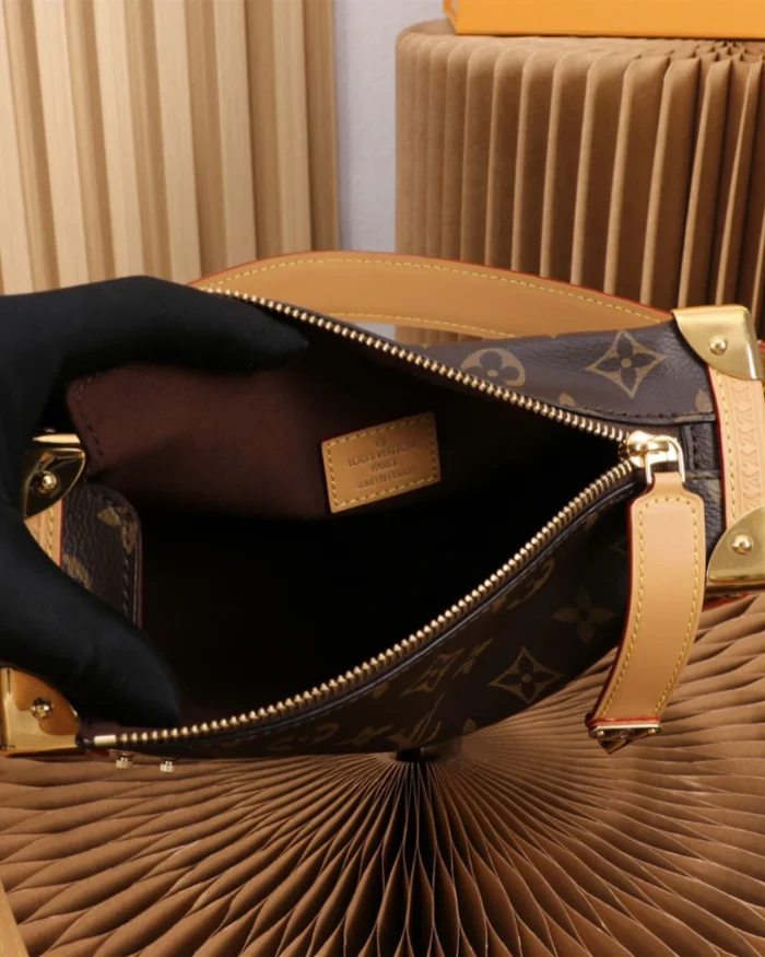 Rebce Louis Vuitton Monogram Coated Canvas Small Handbag