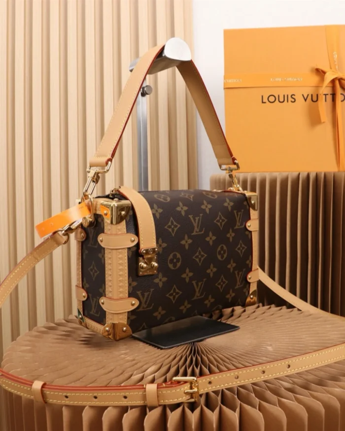 Rebce Louis Vuitton Monogram Coated Canvas Small Handbag