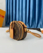 REBCE Luxurious Louis Vuitton Mini Boite Chapeau