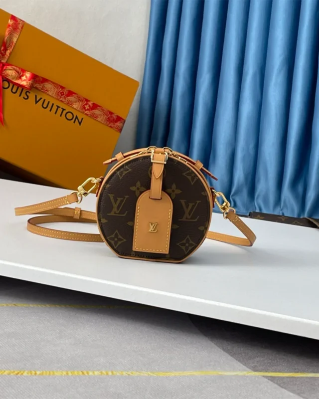 REBCE Luxurious Louis Vuitton Mini Boite Chapeau