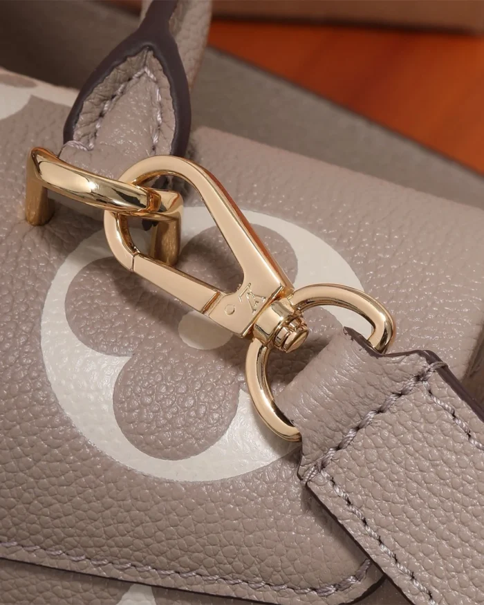 REBCE Elegant Louis Vuitton Madeleine MM