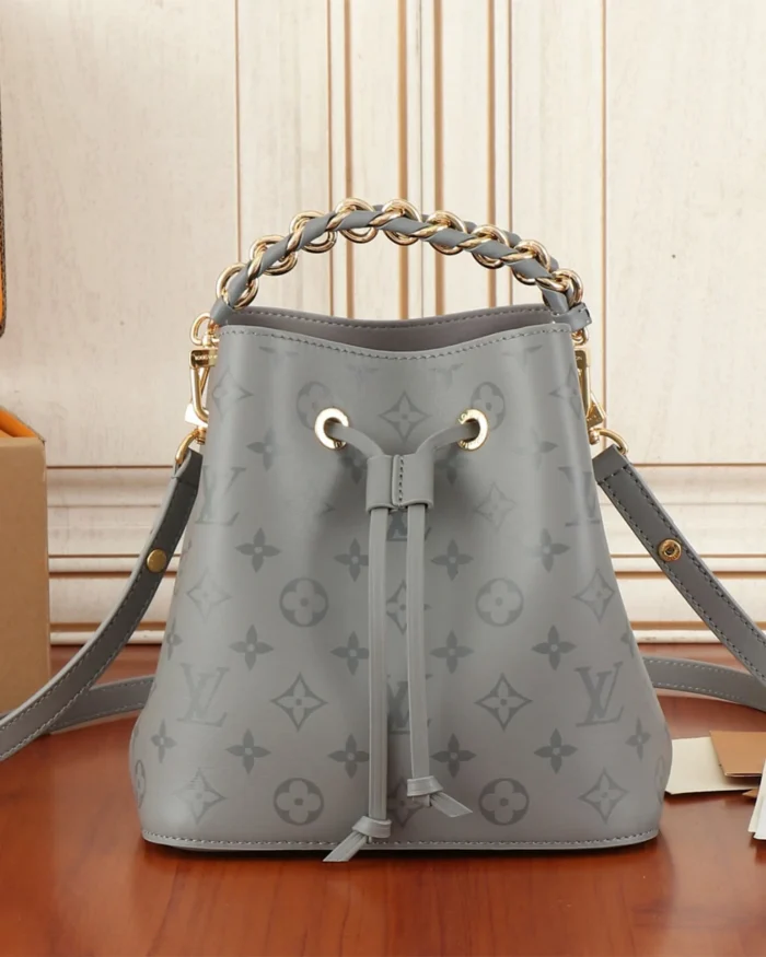 REBCE Louis Vuitton Néonoé BB - Elegant Bag