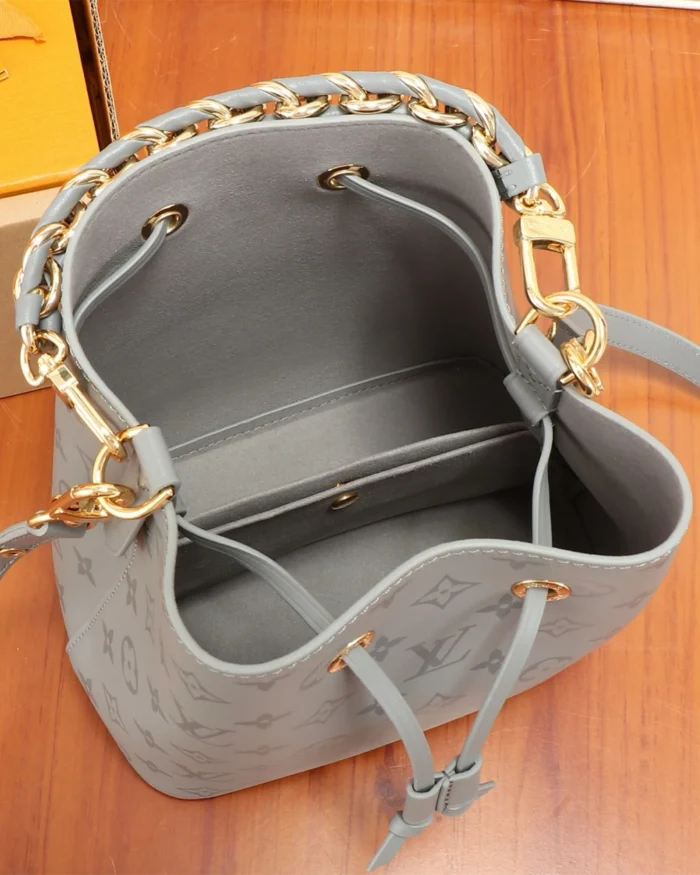 REBCE Louis Vuitton Néonoé BB - Elegant Bag