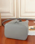 REBCE Louis Vuitton Néonoé BB - Elegant Bag