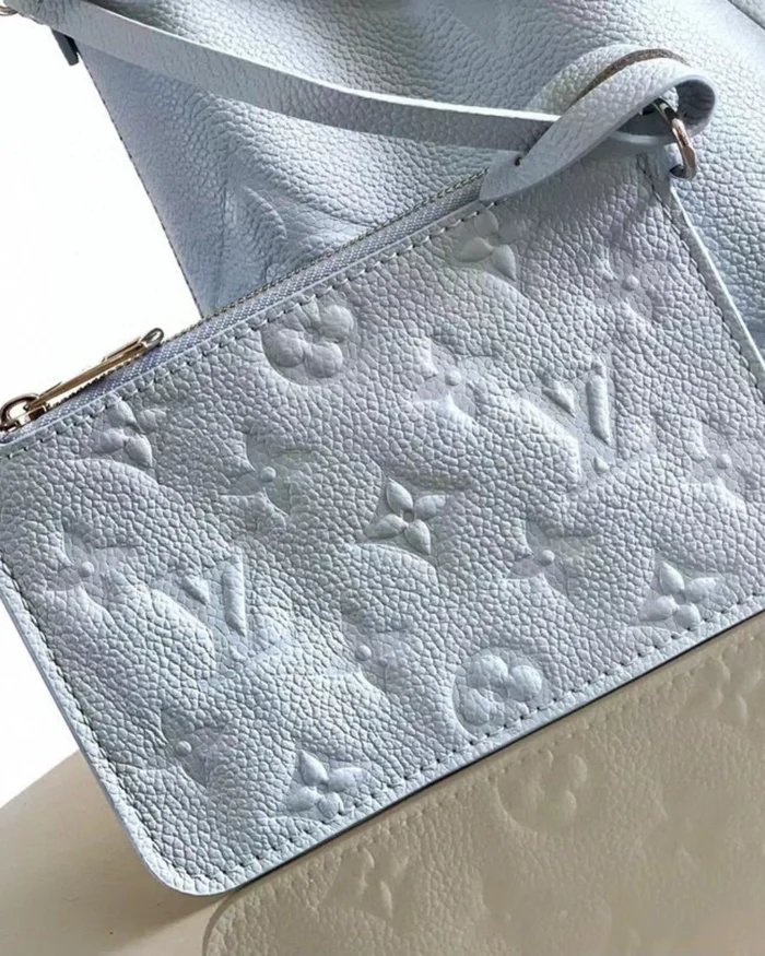 Rebce Luxurious Louis Vuitton Bundle Handbag