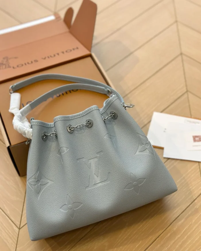 Rebce Luxurious Louis Vuitton Bundle Handbag