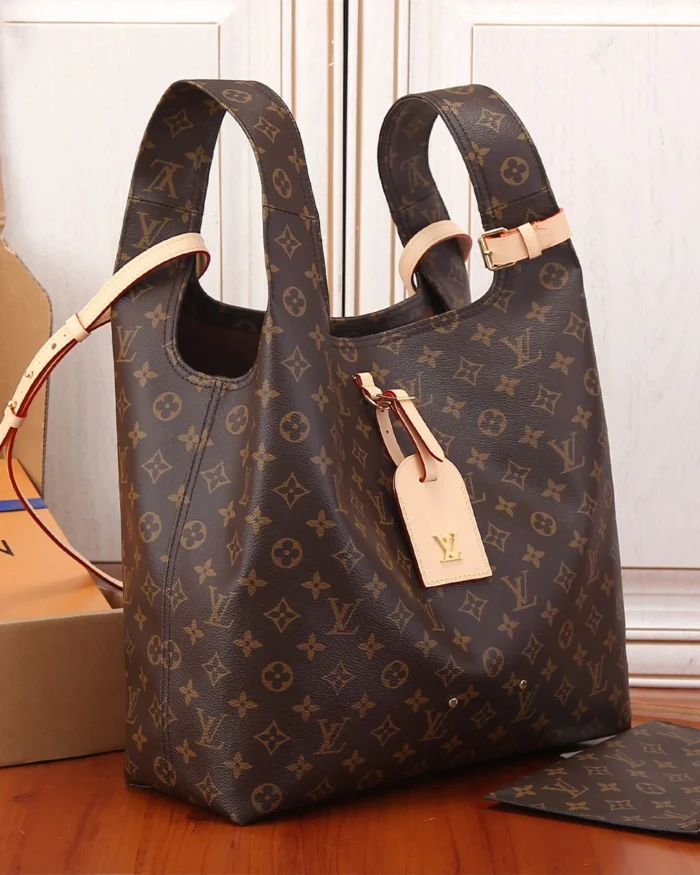REBCE Louis Vuitton Atlantis GM