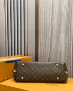 Rebce Louis Vuitton CarryAll MM