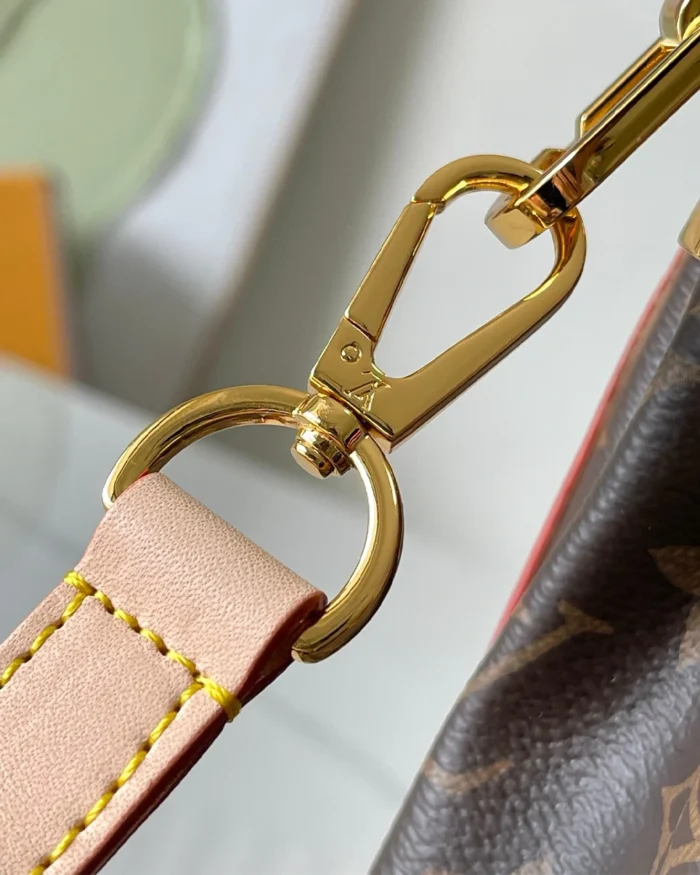 REBCE Louis Vuitton Dauphine Soft GM