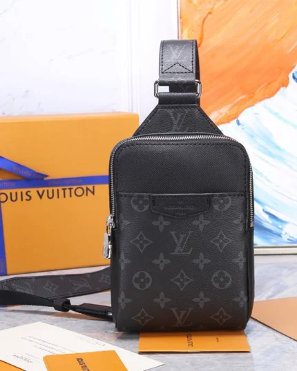 REBCE Louis Vuitton Taiga rama Outdoor Sling Bag