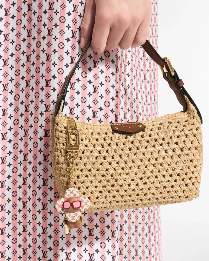 Rebce Louis Vuitton Hills Pochette