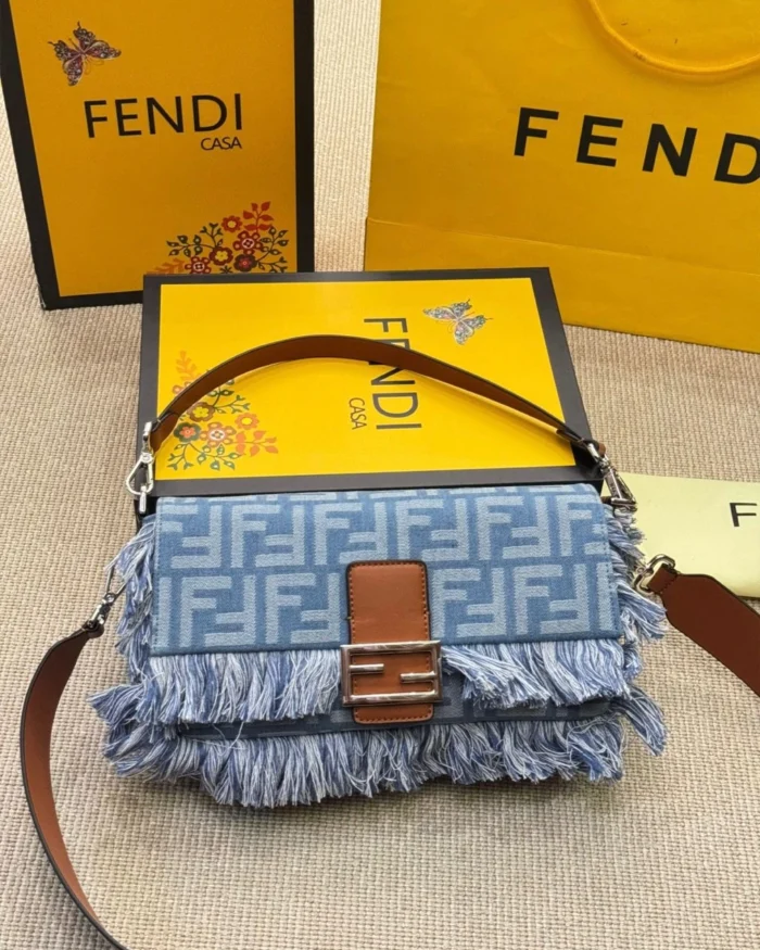 Rebce Fendi Baguette