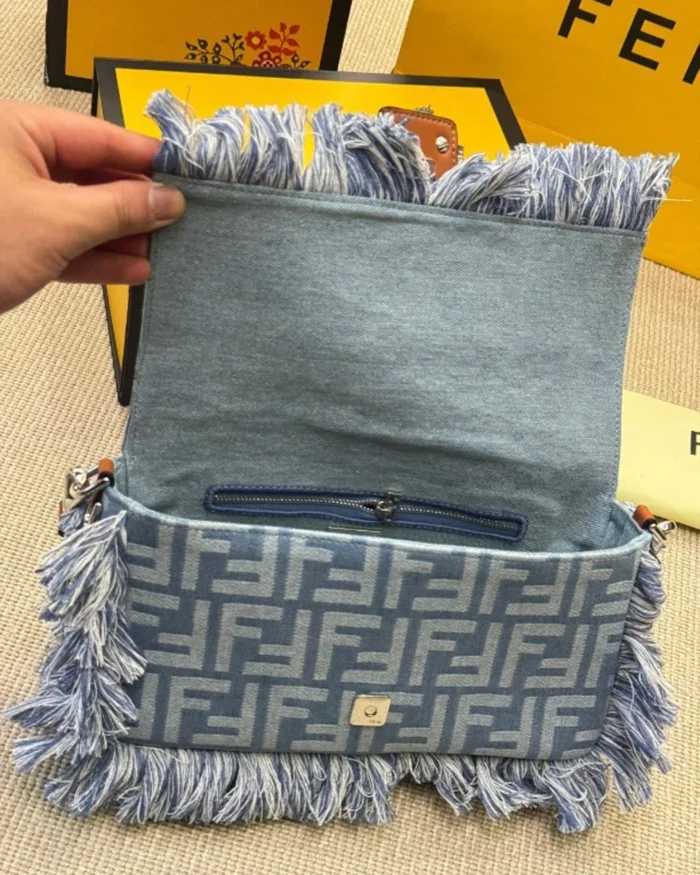 Rebce Fendi Baguette